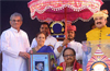 Mesmerising �Naadasurabhi� at Alva�s Virasat; SPB receives Virasat award